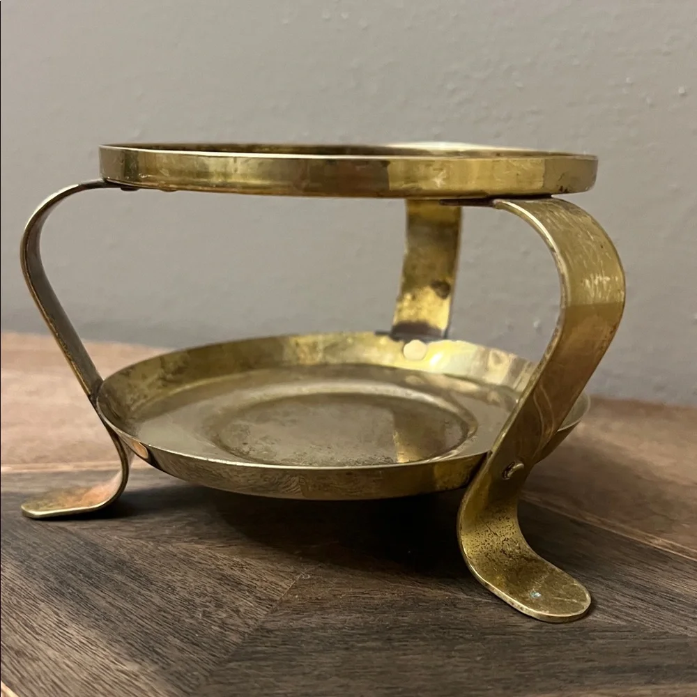 Gold pedestal candle holder - Picture 7 of 7